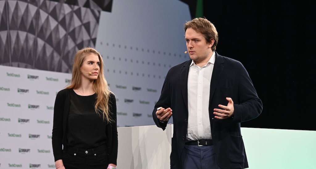 Inovat - Ilya Melkumov (ceo, co-founder), Sonya Baranova (coo, co-founder)